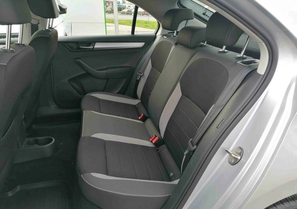 Skoda RAPID cena 41900 przebieg: 101754, rok produkcji 2018 z Dobrzyń nad Wisłą małe 154